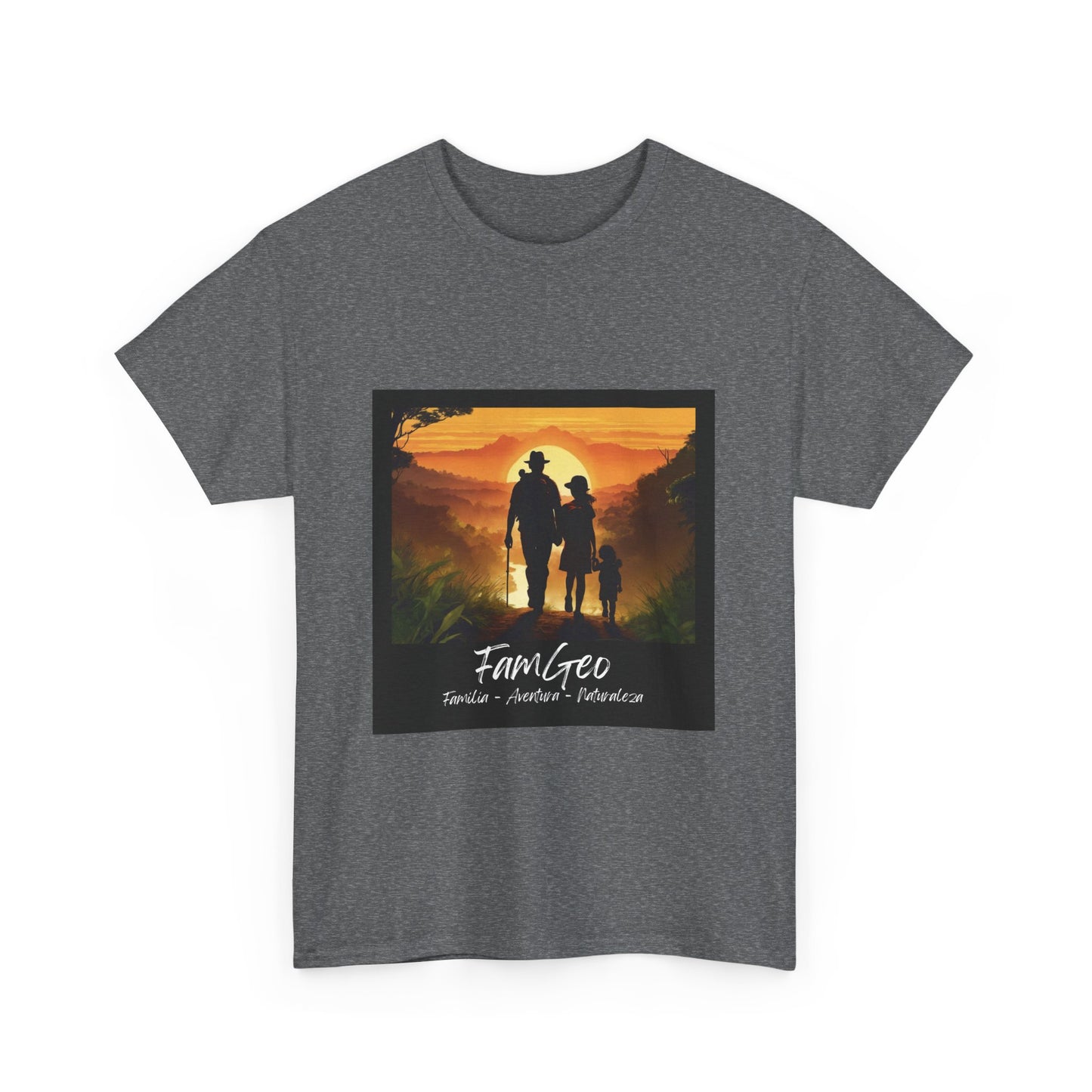 Camiseta Unisex de Manga Corta con Logo de FamGeo (Familia-Aventura-Naturaleza)