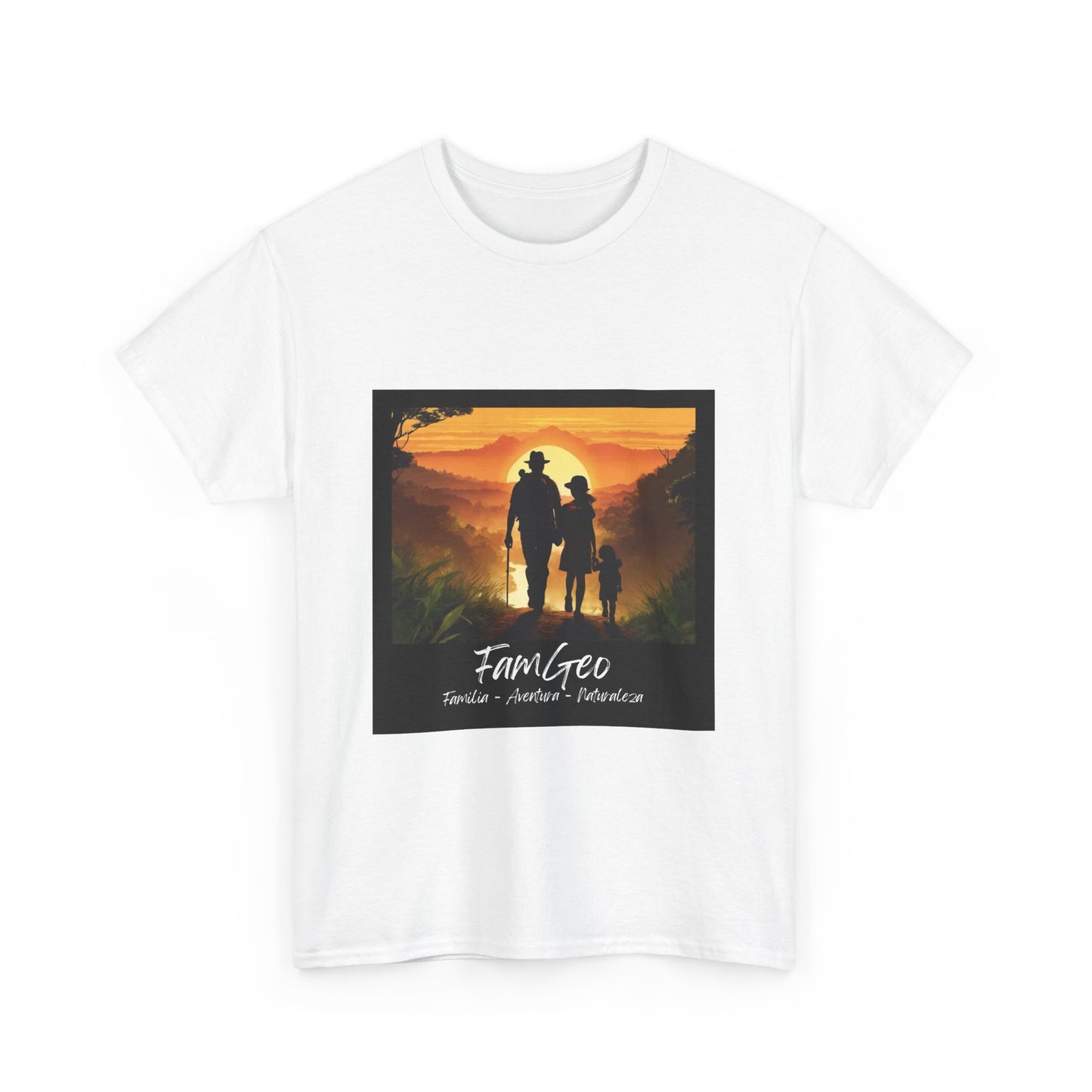 Camiseta Unisex de Manga Corta con Logo de FamGeo (Familia-Aventura-Naturaleza)